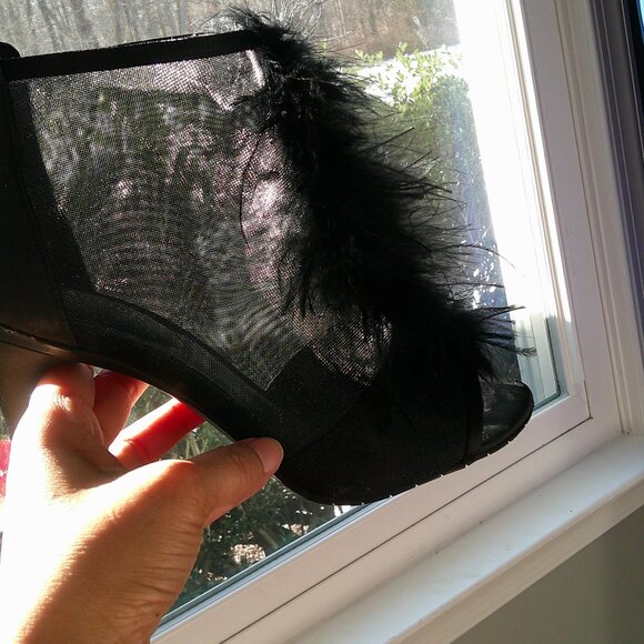 Kenneth Cole Reaction “Smash Boa” Open-Toe Mesh Bootie – Size 9 - Picture 3 of 5